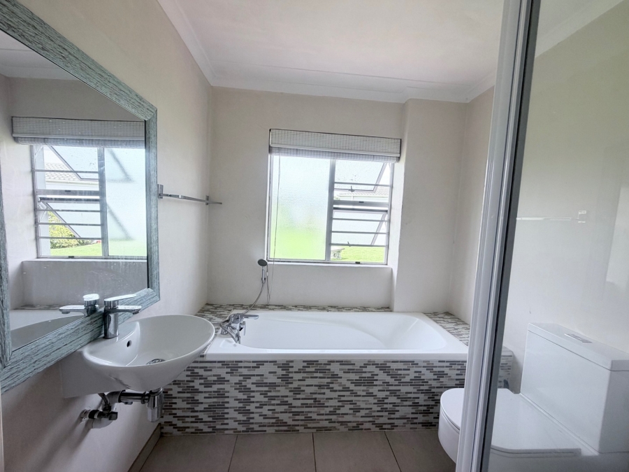 1 Bedroom Property for Sale in Bloubergstrand Western Cape